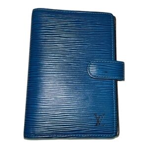 LOUIS VUITTON  Blue Epi leather Small  Ring Agenda Cover.